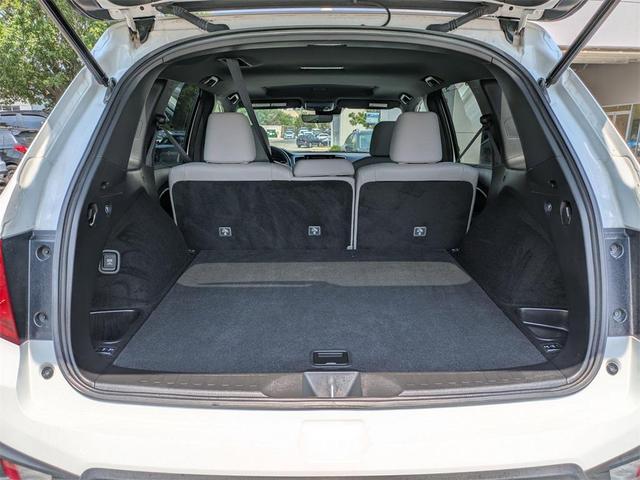 Photo of 2022 Platinum White Pearl Honda Passport