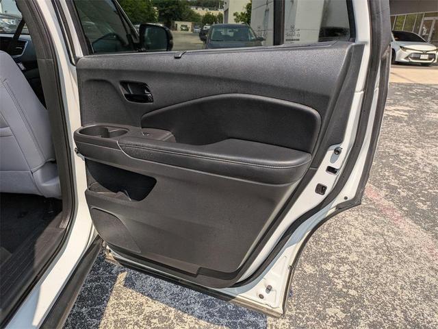 Photo of 2022 Platinum White Pearl Honda Passport