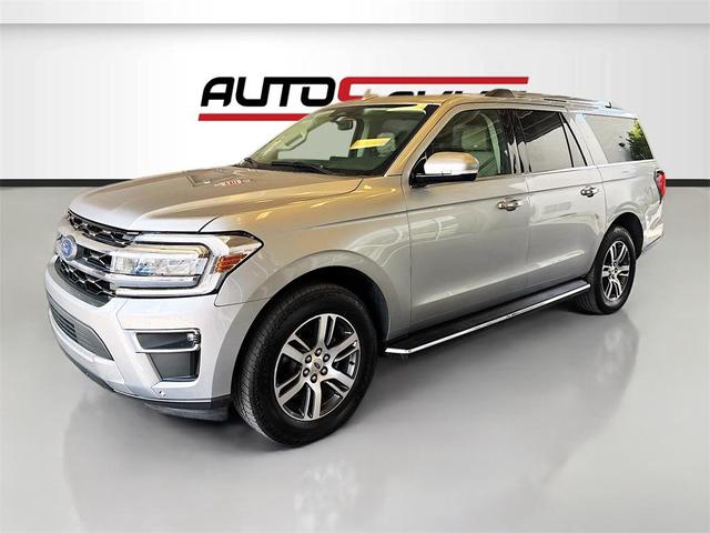 Photo of 2022 Iconic Silver Metallic Ford Expedition Max