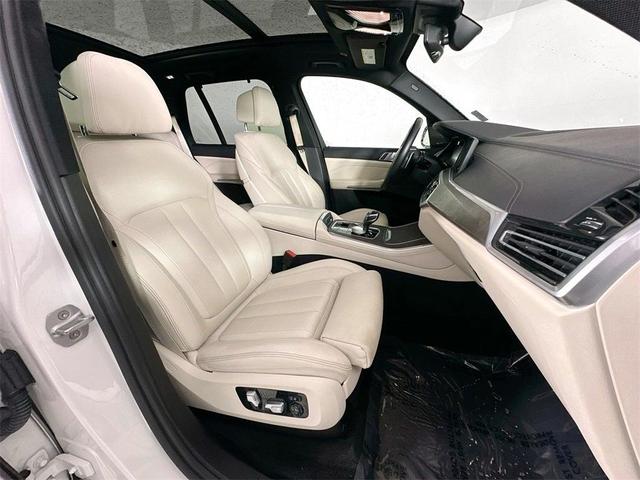 Photo of 2020 Alpine White BMW X5