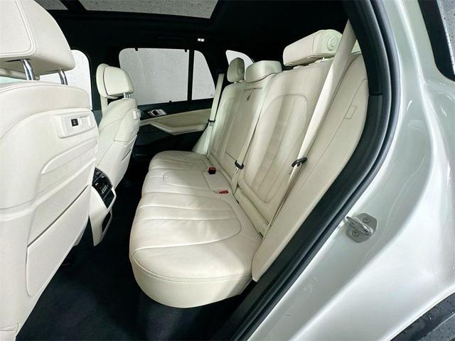 Photo of 2020 Alpine White BMW X5