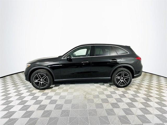 Photo of 2026 Obsidian Black Mercedes-Benz GLC 300