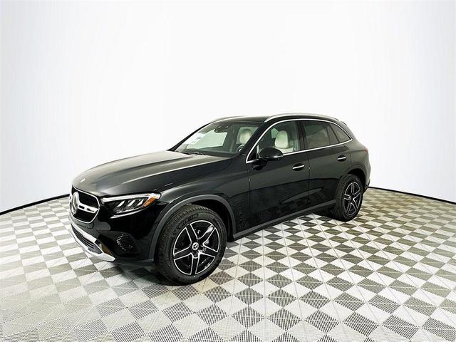 Photo of 2026 Obsidian Black Mercedes-Benz GLC 300