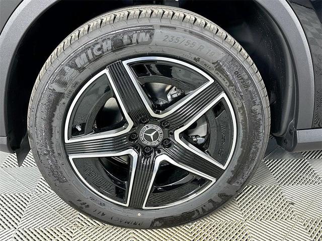 Photo of 2026 Obsidian Black Mercedes-Benz GLC 300