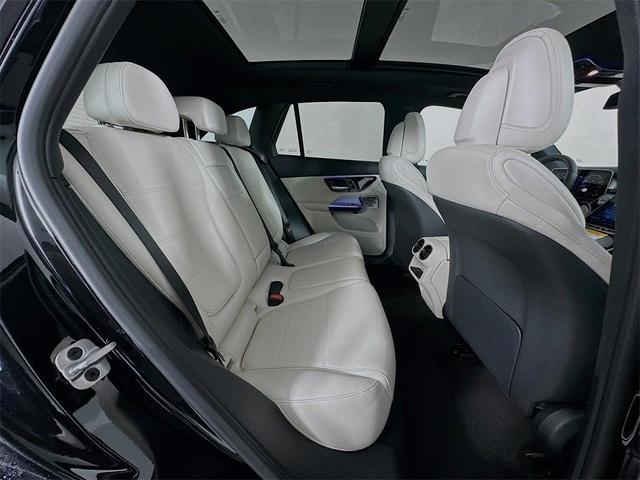 Photo of 2026 Obsidian Black Mercedes-Benz GLC 300