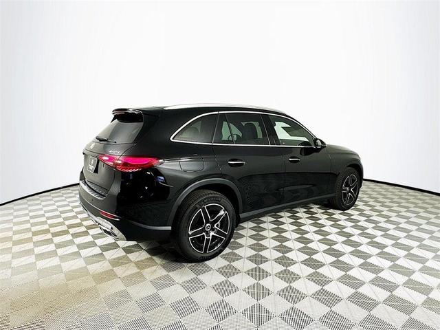 Photo of 2026 Obsidian Black Mercedes-Benz GLC 300