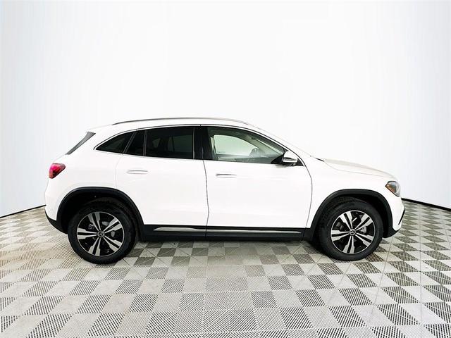 Photo of 2026 Polar White Mercedes-Benz GLA 250