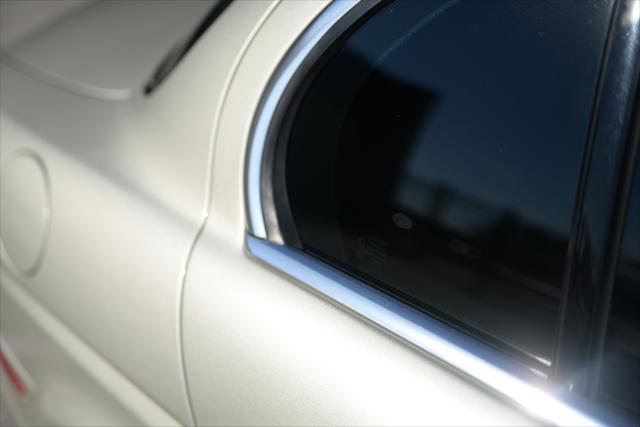 Photo of 2007 Gold Jaguar S-Type