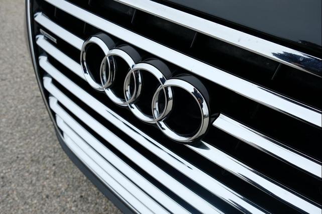 Photo of 2013 Black Audi A8