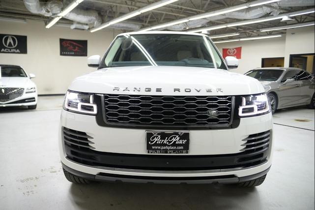 Photo of 2018 White Land Rover Range Rover