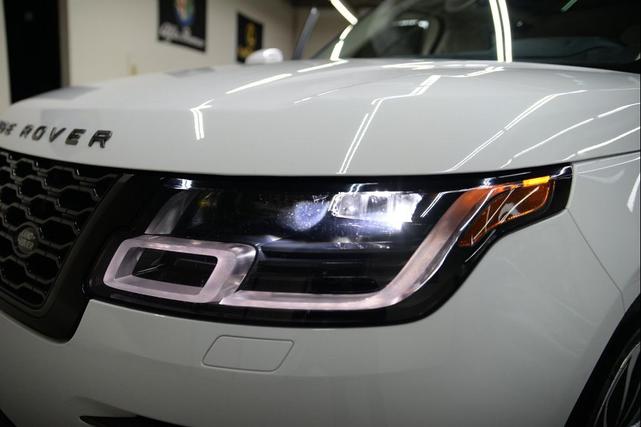Photo of 2018 White Land Rover Range Rover