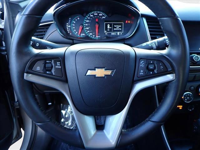 Photo of 2022 Silver Ice Metallic Chevrolet Trax