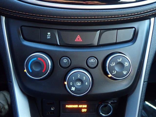 Photo of 2022 Silver Ice Metallic Chevrolet Trax