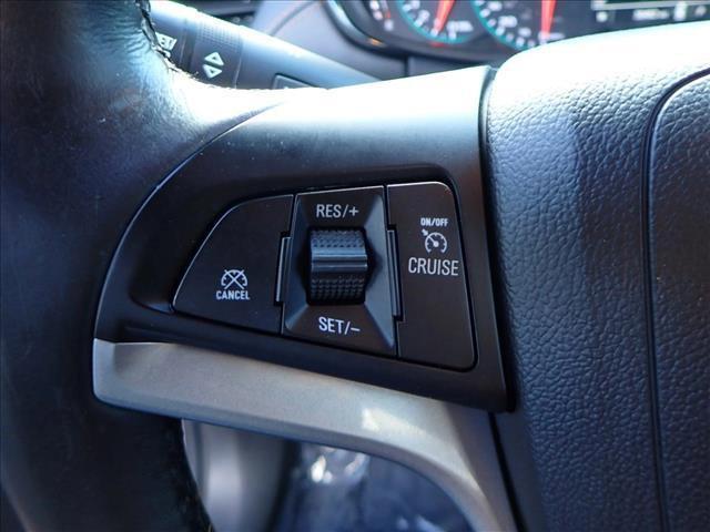 Photo of 2022 Silver Ice Metallic Chevrolet Trax