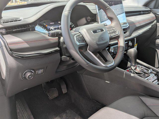 Photo of 2025 Bright White Clearcoat Jeep Compass