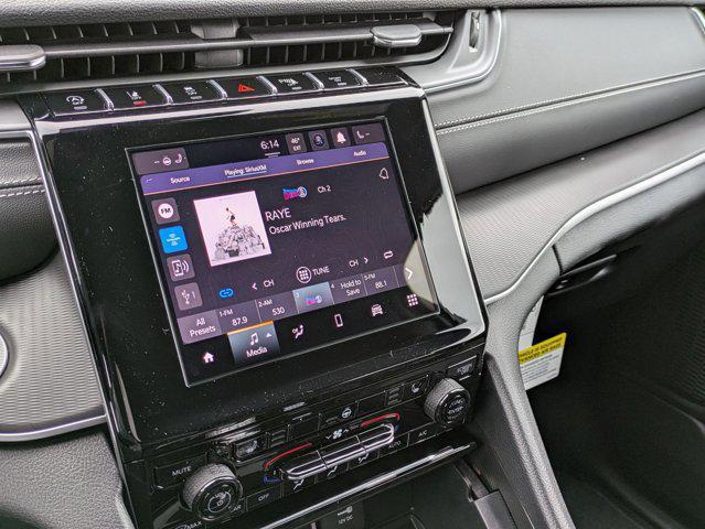 Photo of 2025 Bright White Clearcoat Jeep Grand Cherokee