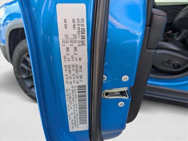 Photo of 2020 Hydro Blue Pearlcoat Jeep Cherokee