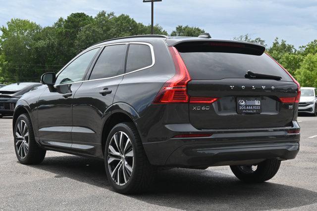 Photo of 2022 Platinum Grey Metallic Volvo XC60