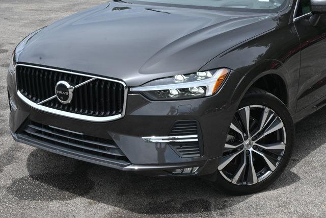 Photo of 2022 Platinum Grey Metallic Volvo XC60