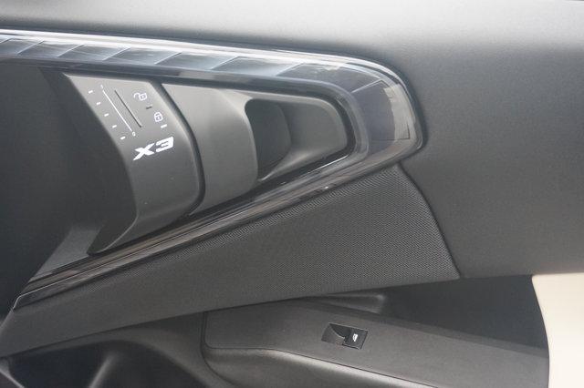 Photo of 2025 Mineral White Metallic BMW X3