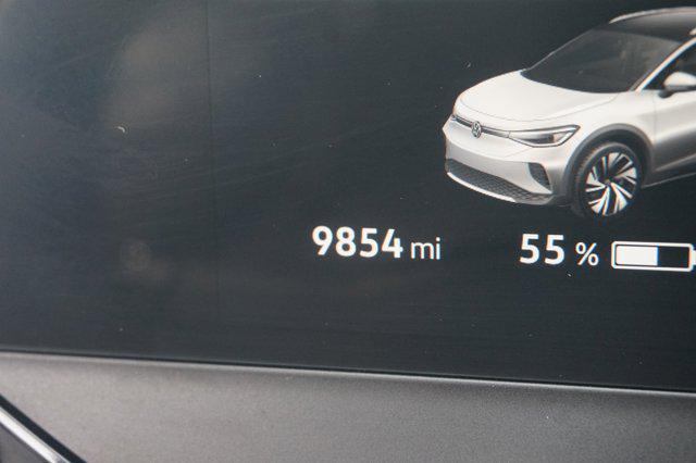Photo of 2021 Glacier White Metallic Volkswagen ID.4