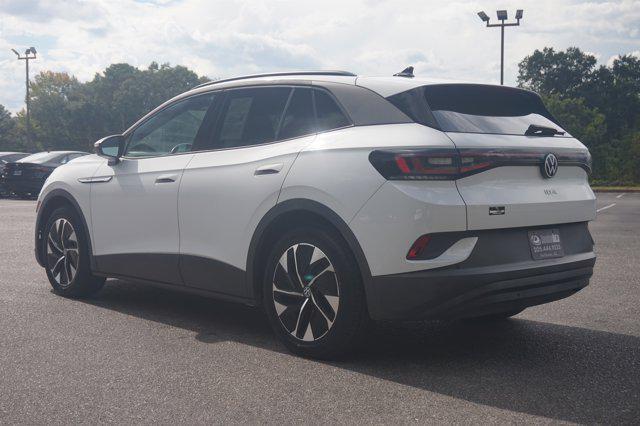 Photo of 2021 Glacier White Metallic Volkswagen ID.4