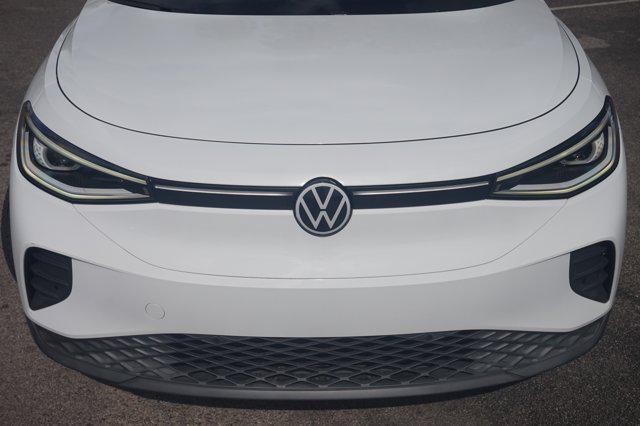 Photo of 2021 Glacier White Metallic Volkswagen ID.4