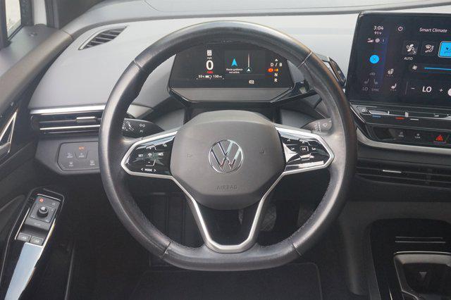 Photo of 2021 Glacier White Metallic Volkswagen ID.4