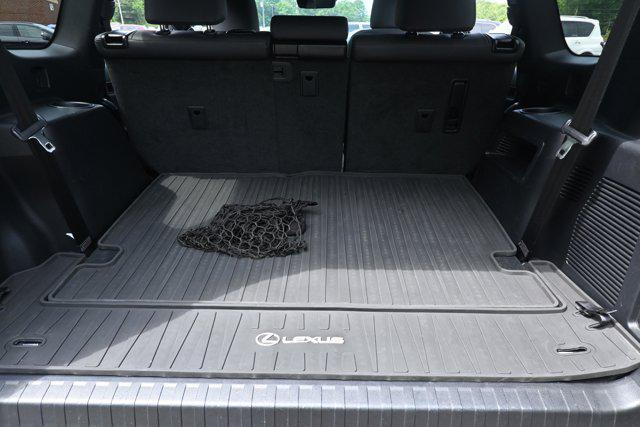 Photo of 2021 Atomic Silver Lexus GX 460