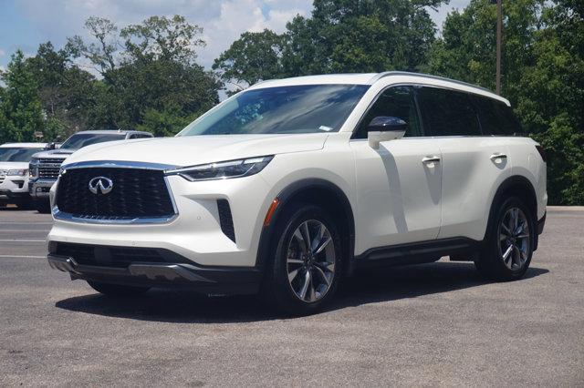Photo of 2022 Majestic White INFINITI QX60