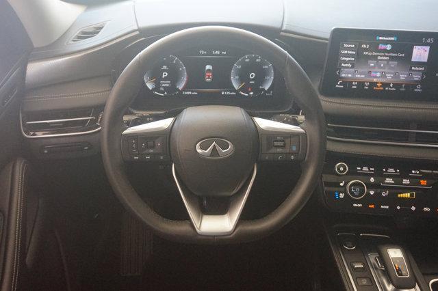 Photo of 2022 Majestic White INFINITI QX60
