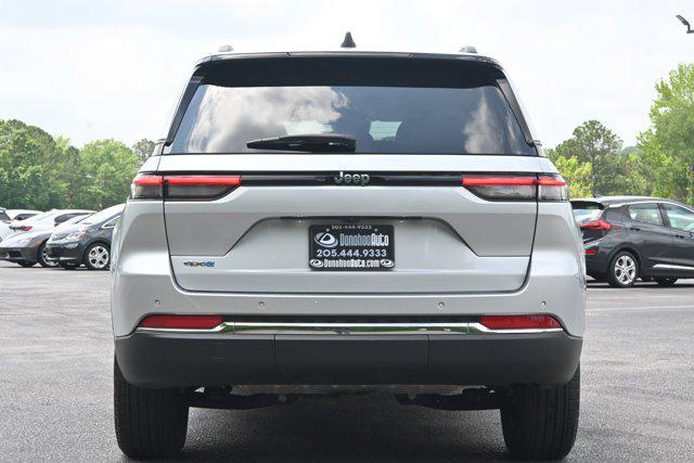 Photo of 2023 Silver Zynith Jeep Grand Cherokee 4xe