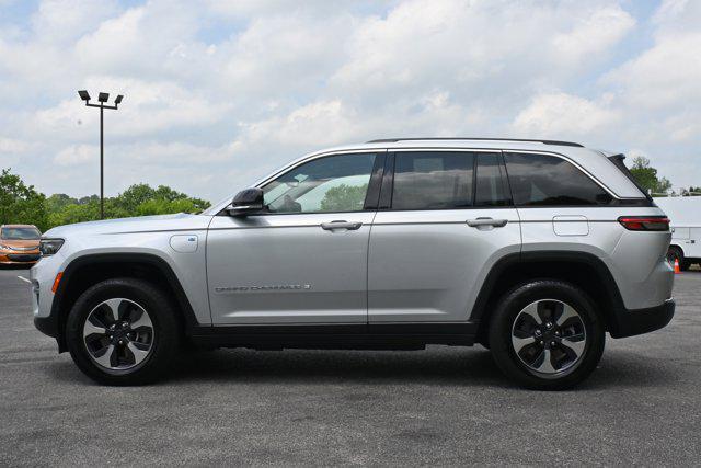 Photo of 2023 Silver Zynith Jeep Grand Cherokee 4xe