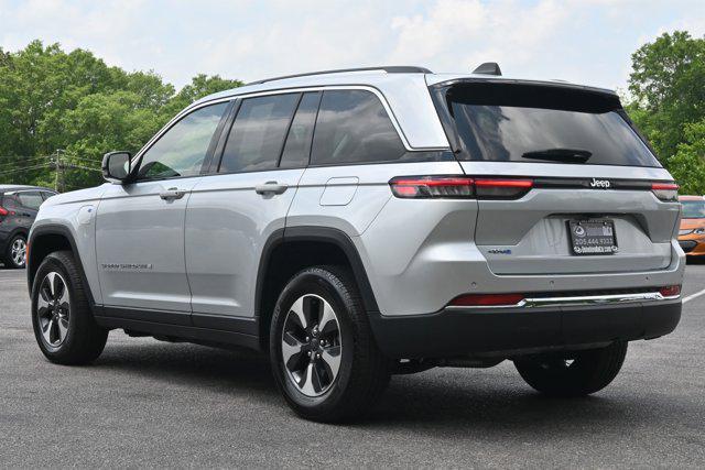 Photo of 2023 Silver Zynith Jeep Grand Cherokee 4xe