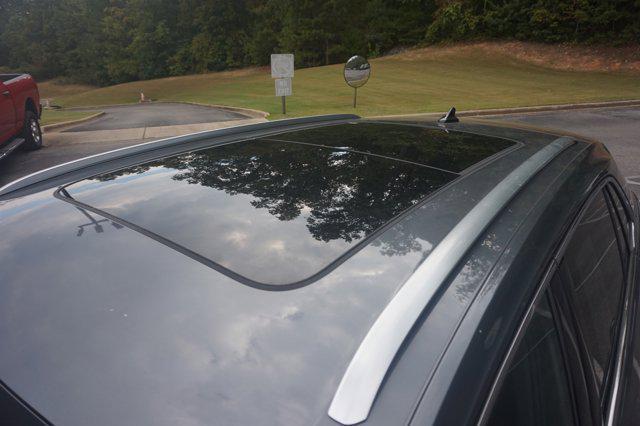 Photo of 2024 Platinum Gray Metallic Volkswagen Atlas Cross Sport