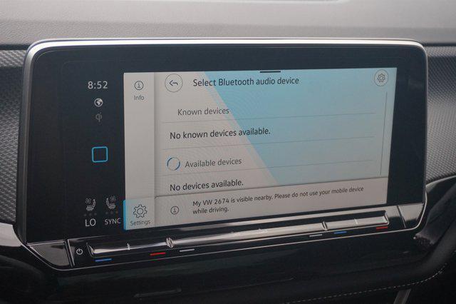 Photo of 2024 Platinum Gray Metallic Volkswagen Atlas Cross Sport