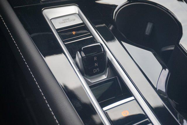 Photo of 2024 Platinum Gray Metallic Volkswagen Atlas Cross Sport