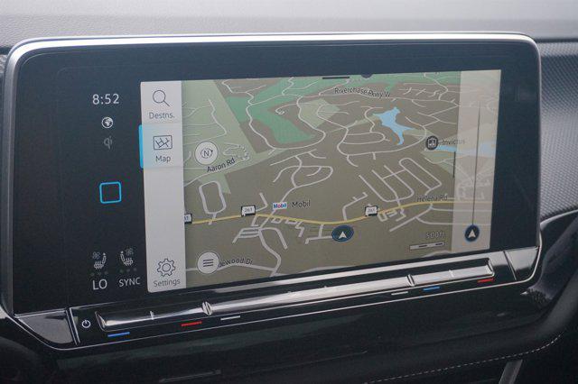 Photo of 2024 Platinum Gray Metallic Volkswagen Atlas Cross Sport