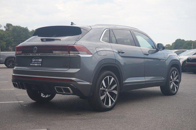Photo of 2024 Platinum Gray Metallic Volkswagen Atlas Cross Sport