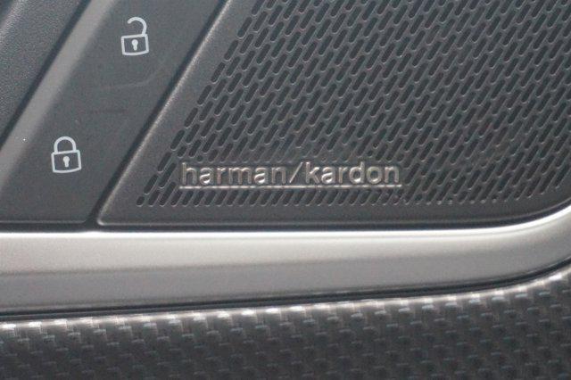 Photo of 2024 Platinum Gray Metallic Volkswagen Atlas Cross Sport