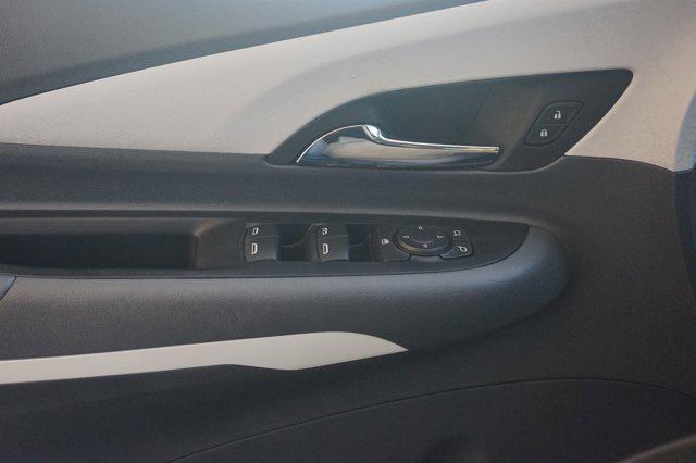 Photo of 2020 Summit White Chevrolet Bolt EV