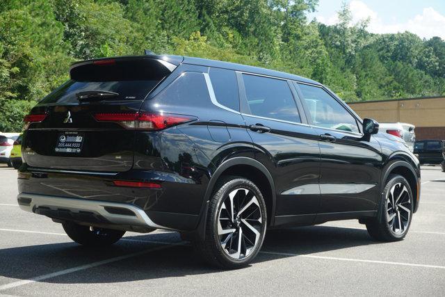 Photo of 2023 Black Diamond Mitsubishi Outlander