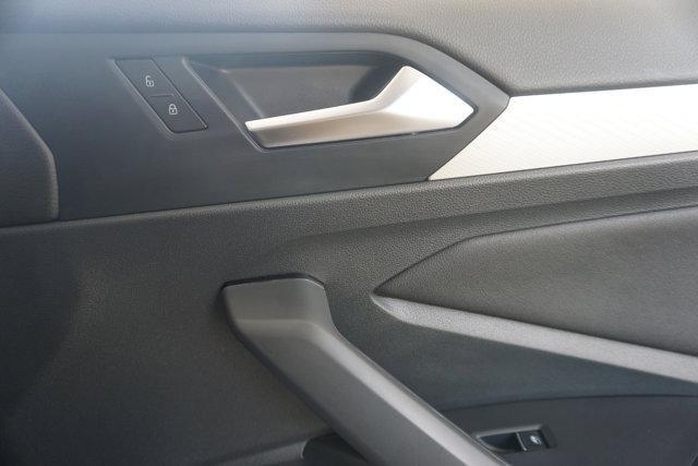 Photo of 2024 Rising Blue Metallic Volkswagen Jetta