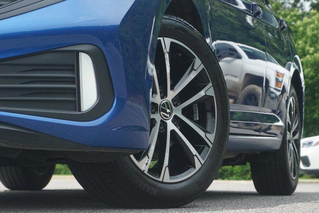 Photo of 2024 Rising Blue Metallic Volkswagen Jetta