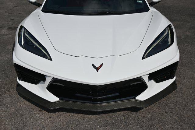 Photo of 2023 Arctic White Chevrolet Corvette