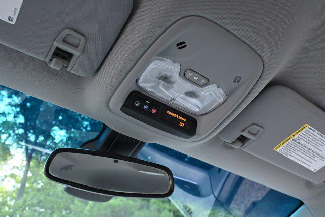 Photo of 2019 Summit White Chevrolet Bolt EV