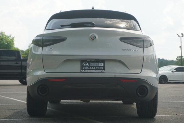 Photo of 2024 Moonlight Gray Metallic Alfa Romeo Stelvio
