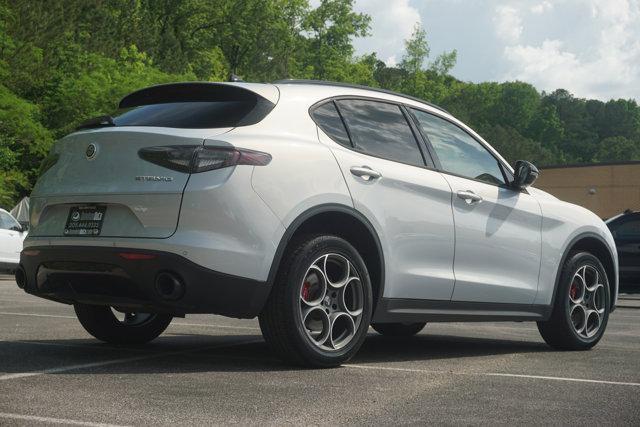 Photo of 2024 Moonlight Gray Metallic Alfa Romeo Stelvio
