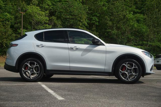 Photo of 2024 Moonlight Gray Metallic Alfa Romeo Stelvio