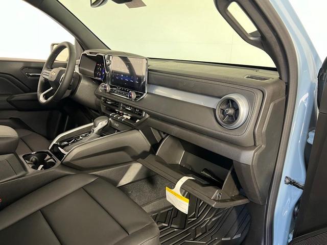Photo of 2025 Metallic Chevrolet Colorado